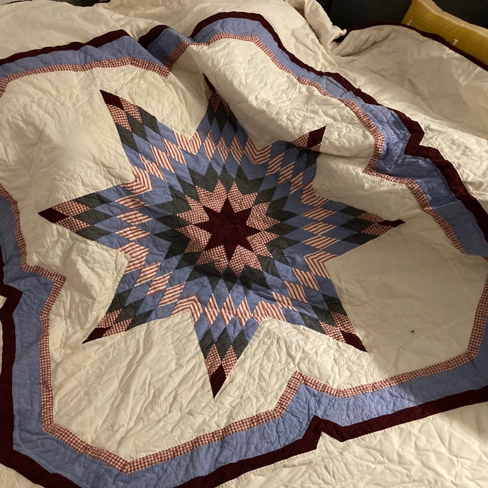 Hand stitch quilt